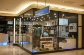 《悲伤专卖店》(胜屿演唱)的文本歌词及LRC歌词