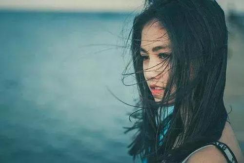 《狠心的女人》LRC歌词 《狠心的女人》(阿赖)歌词555uuu下载