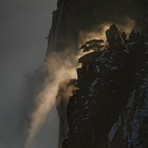《半壁江山》LRC歌词 《半壁江山》(张冬玲)歌词555uuu下载