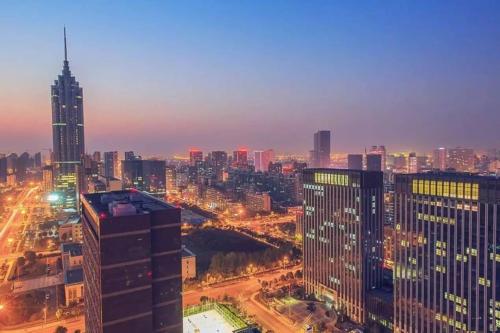 《你的城市》(李树)歌词555uuu下载