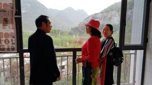 《见信如故》LRC歌词 《见信如故》(落叶听秋)歌词555uuu下载