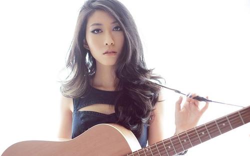 《我的歌声里》LRC歌词 《我的歌声里》(黄小琥)歌词555uuu下载
