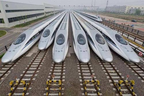 《中国速度》LRC歌词 《中国速度》(苏勒亚其其格)歌词555uuu下载