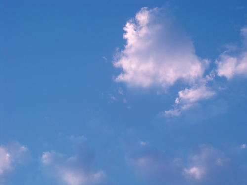 《蓝天》LRC歌词 《蓝天》(解伟苓)歌词555uuu下载